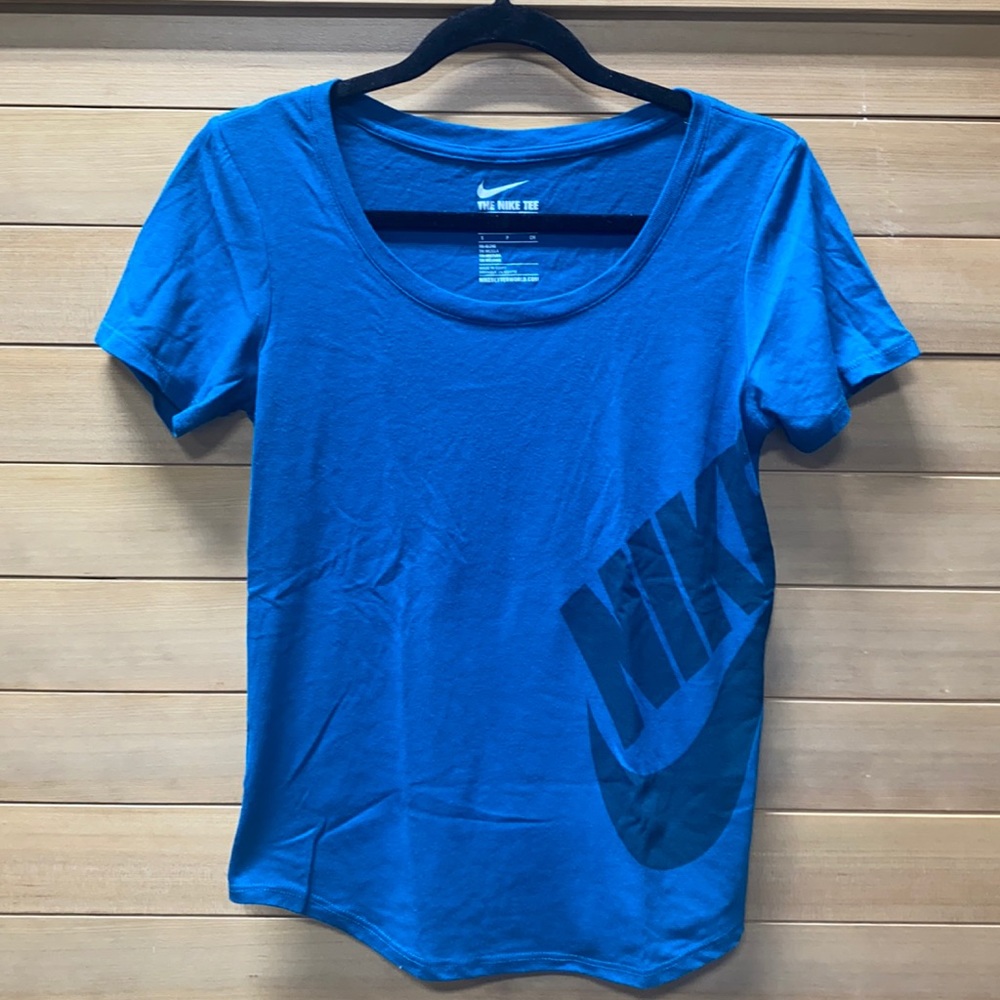 The Nike Tee Turquoise Blue Women’s Size S